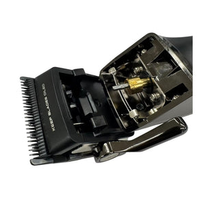 FEEL D900 clipper blade compartment, one-touch blade release mechanism