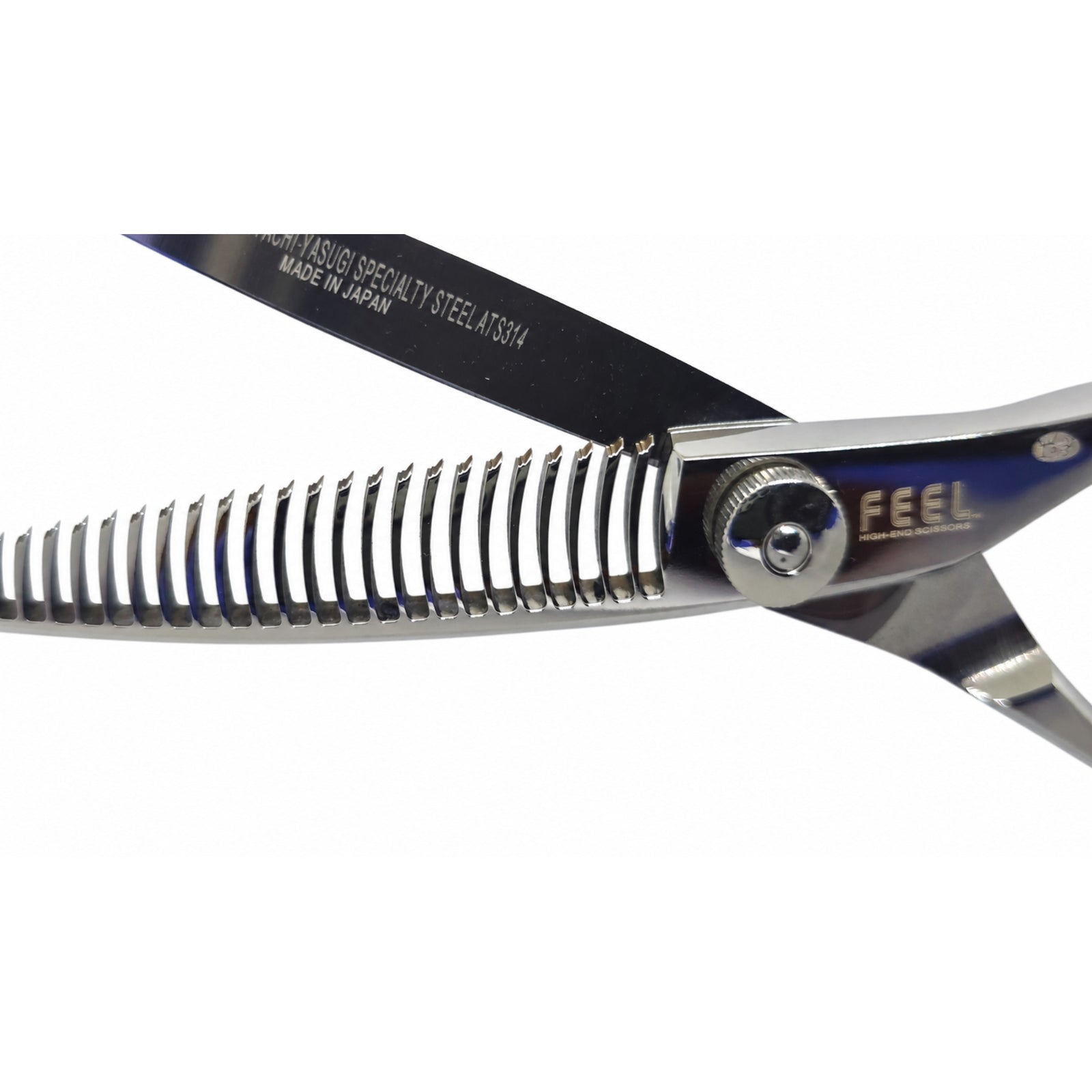 PROFEEL 29252 thinning shears and professional hair thinning scissors, blade and teeth detail