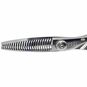 PROFEEL 29252 thinning shears and professional hair thinning scissors, teeth and pivot close-up